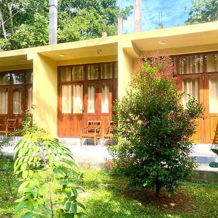 Talalla Ocean Beach Bungalow Matara Exterior foto