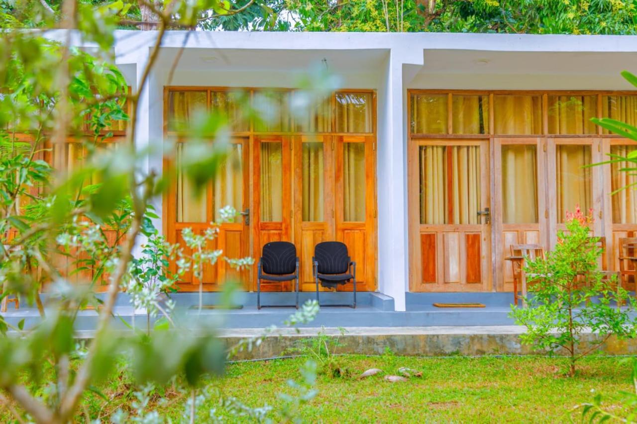 Talalla Ocean Beach Bungalow Matara Exterior foto