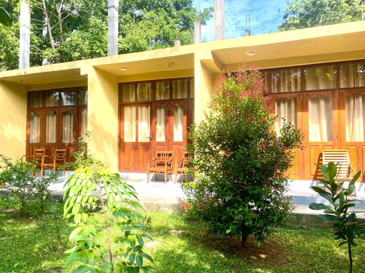 Talalla Ocean Beach Bungalow Matara Exterior foto